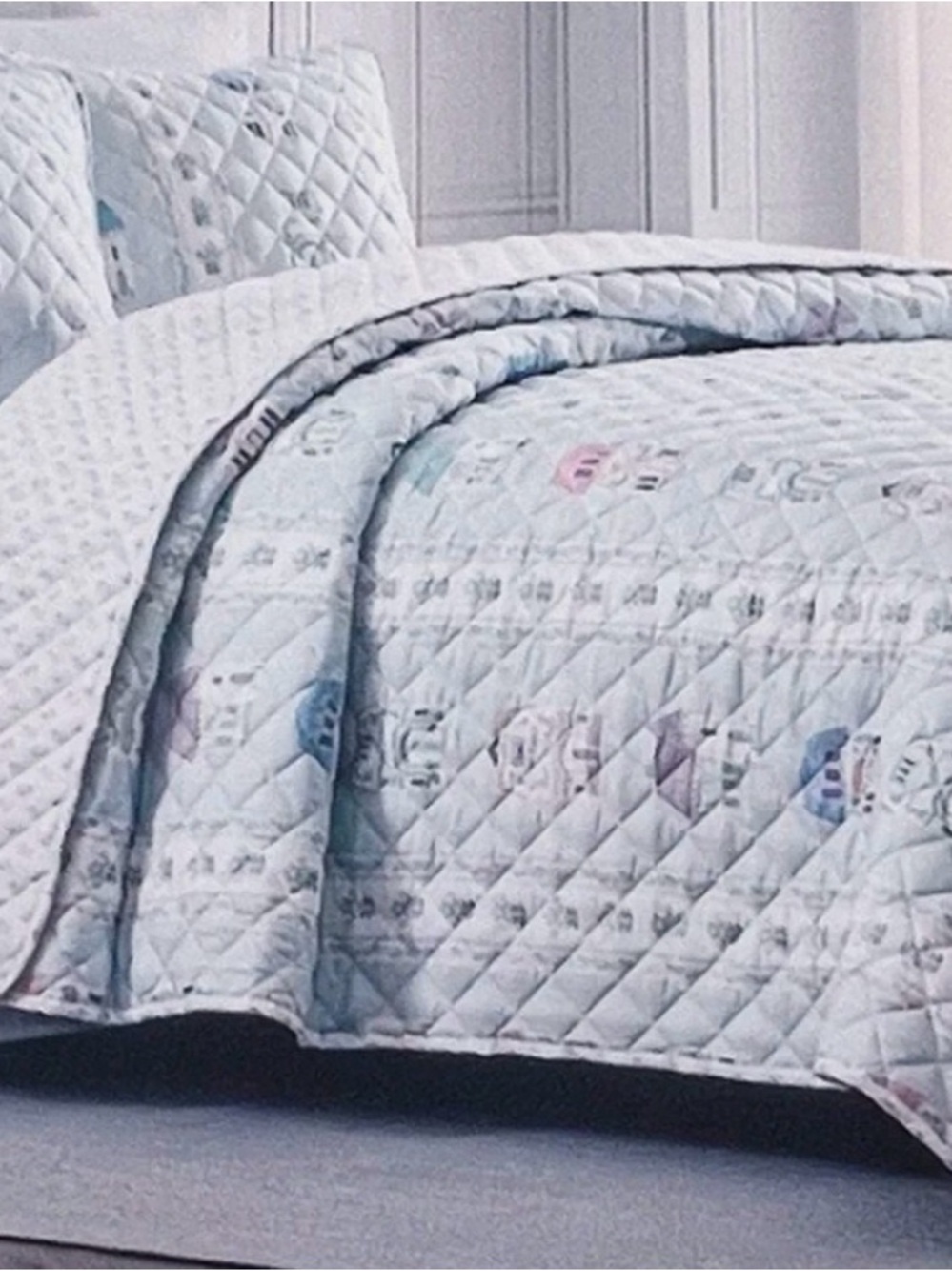 Lenox “ spice village” Queen 3 piece quilt set NWT